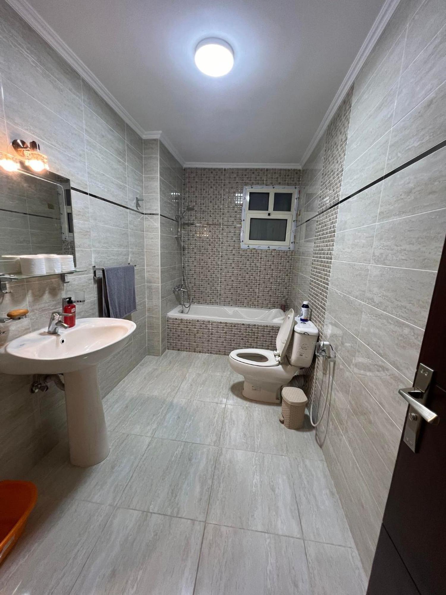 Comfy Luxurious Apartments In Central Location In Mansheyet El Bakry East Kairo Exteriör bild