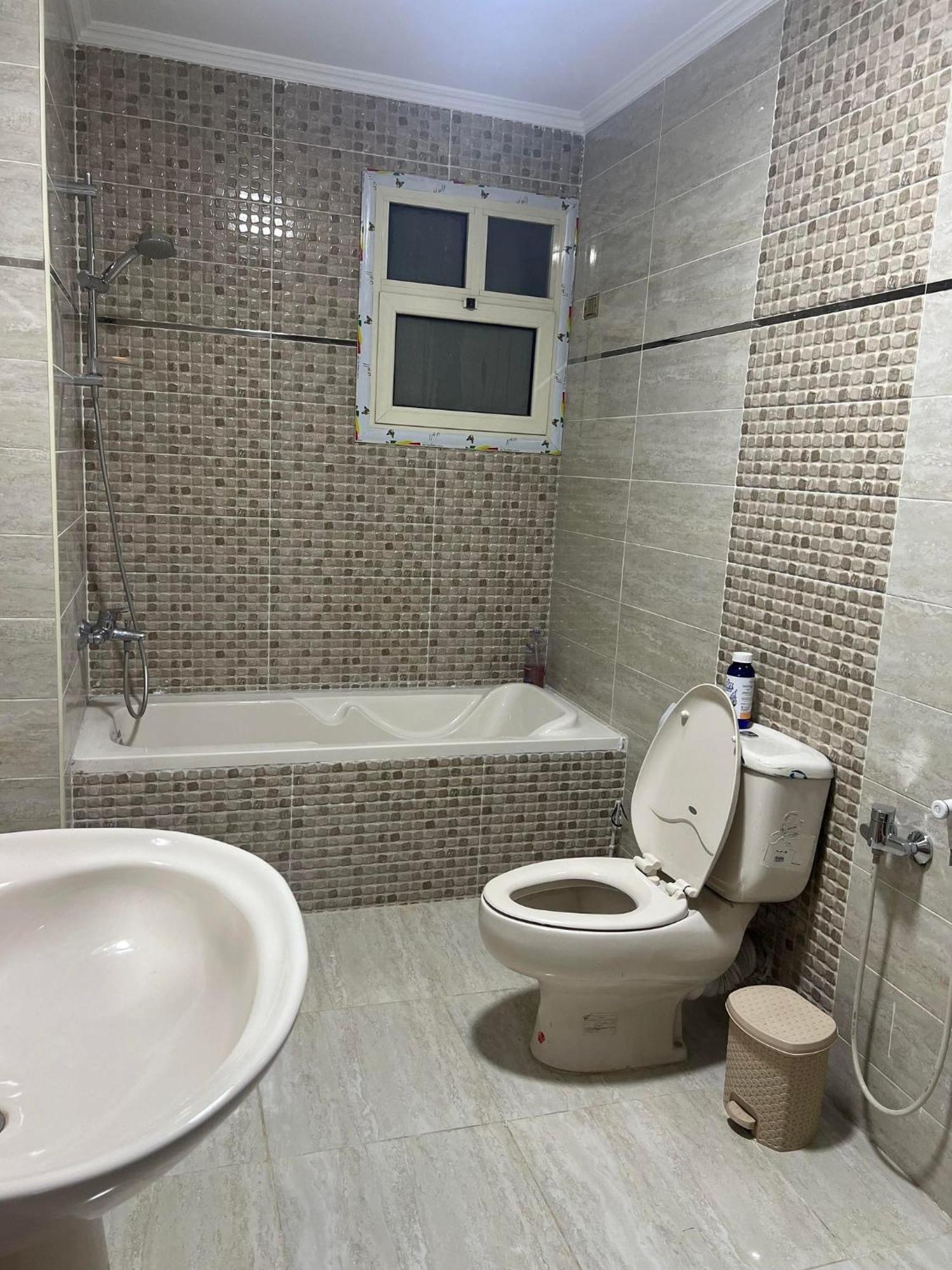 Comfy Luxurious Apartments In Central Location In Mansheyet El Bakry East Kairo Exteriör bild
